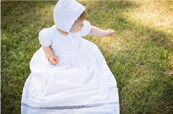 La robe de baptême mixte existe-t-elle ? - Fil de legende Paris