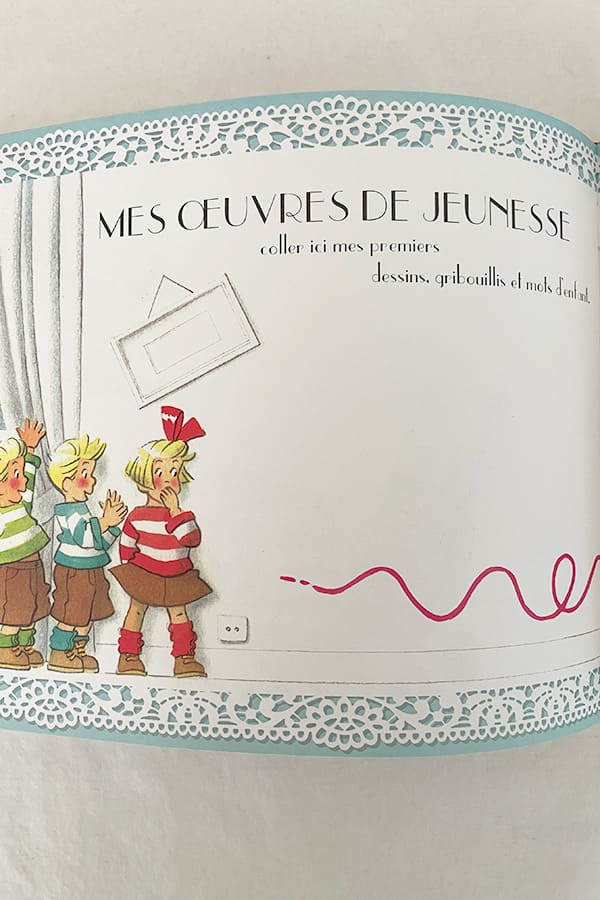 L'album du bébé Les Triplés écrit par Nicole Lambert. Exemplaire dédicacé par l'auteure. Page sur mes oeuvres de jeunesse.