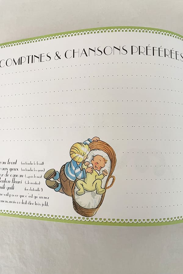 L'album du bébé Les Triplés écrit par Nicole Lambert. Exemplaire dédicacé par l'auteure. Page sur mes comptines et chansons préférées.